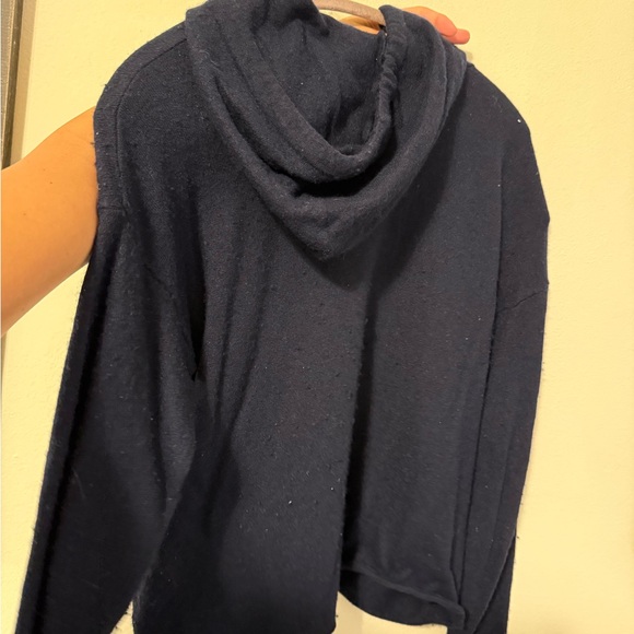 United Colors Of Benetton Navy Crewneck Hoodie Sweater - Picture 2 of 3